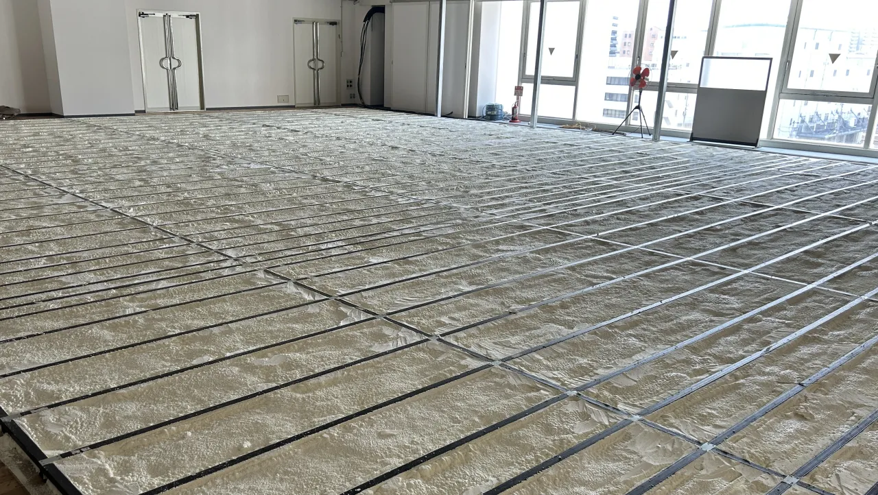 ⑧床防熱工事ー2_1022